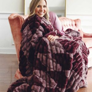 Hugs Shelby Mulberry Diamond Blanket