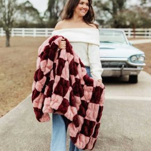Hugs Devin Pink Checkered Blanket
