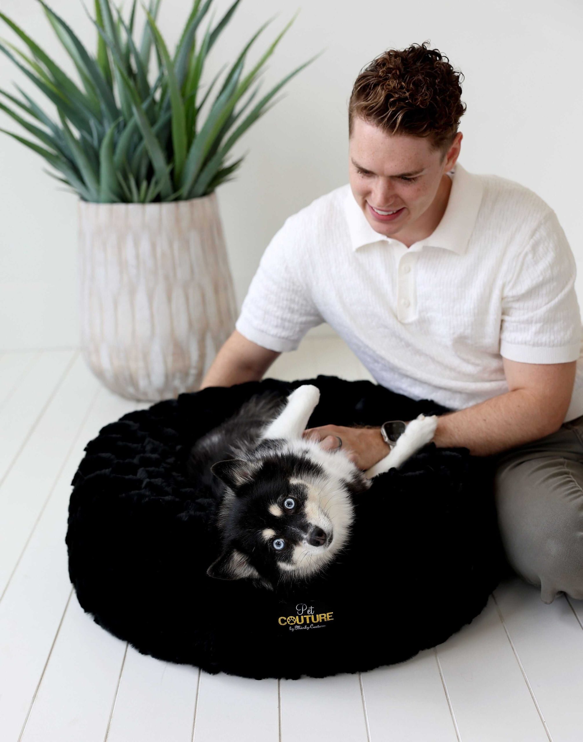 Black Crinkle Pet Bed COVER ONLY - Image 2