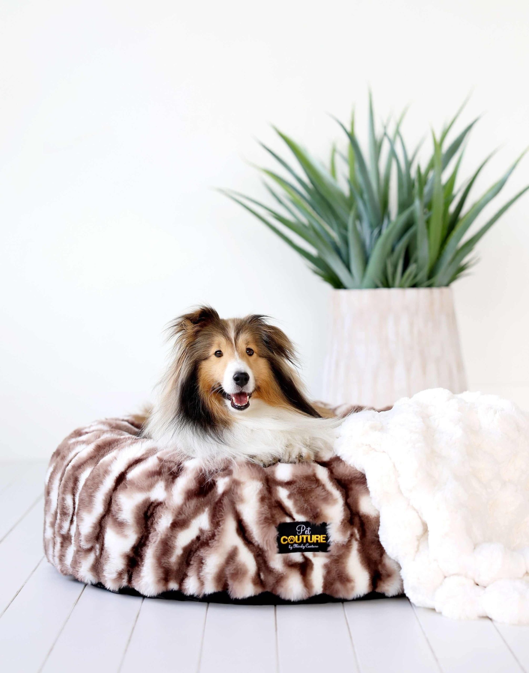 Cloudy Day Brown Pet Bed COVER ONLY - Image 3