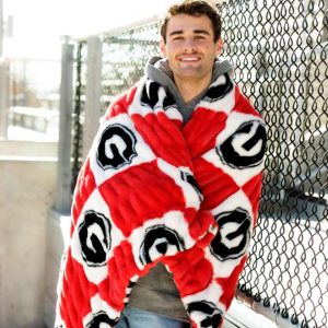 Georgia Bulldogs Blanket - Hugs