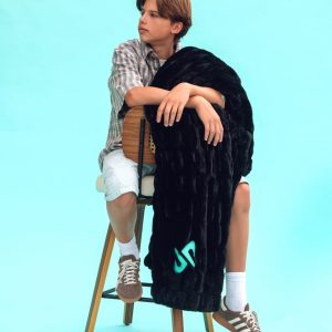 Dude Perfect Hugs Black Blanket