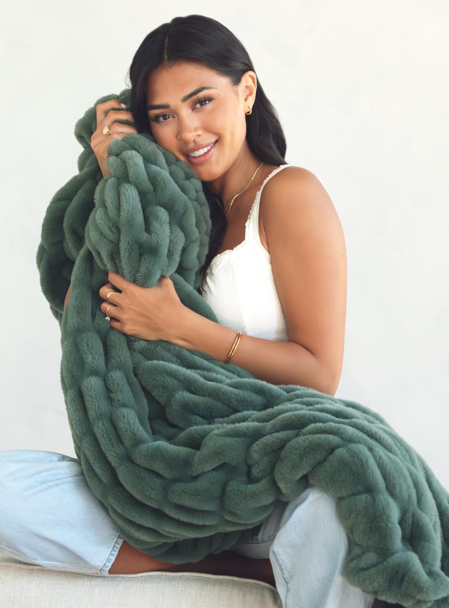 Hugs Alpine Blanket - Image 4
