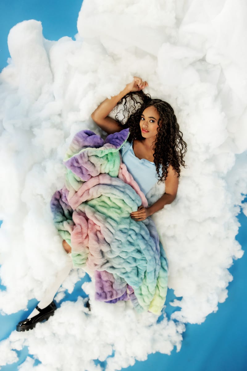 Hugs Aurora Blanket - Image 3