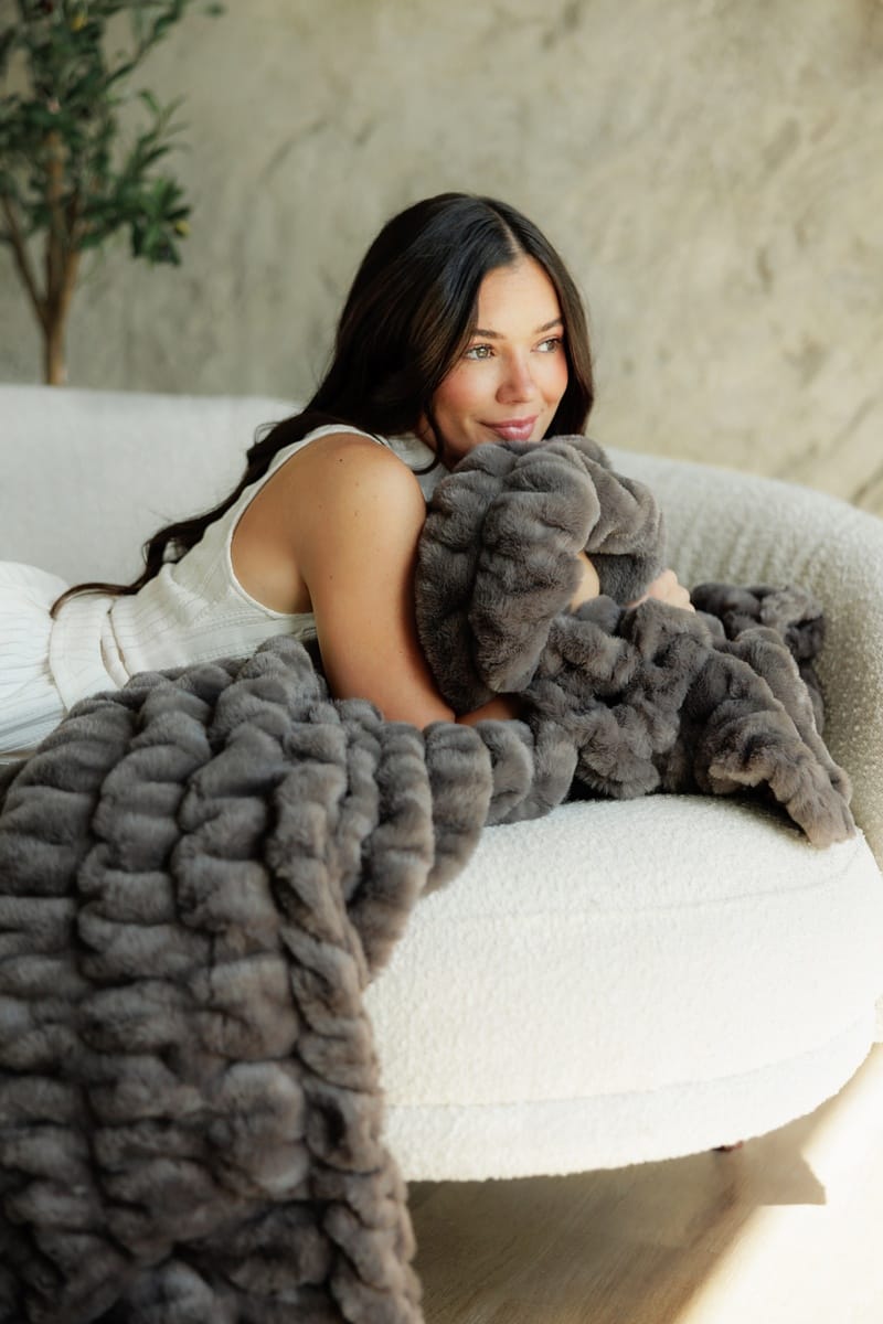 Hugs Charcoal Blanket - Image 5