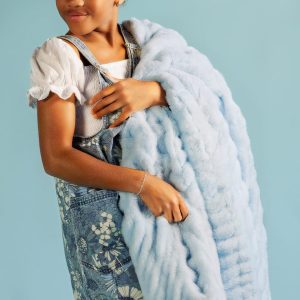 Hugs Light Shaved Ice Blanket
