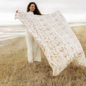 Hugs Marble Sand Blanket