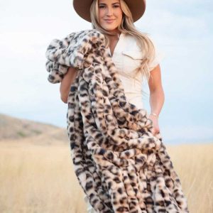 Hugs Golden Leopard Blanket