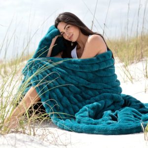 Hugs Deep Lake Blanket