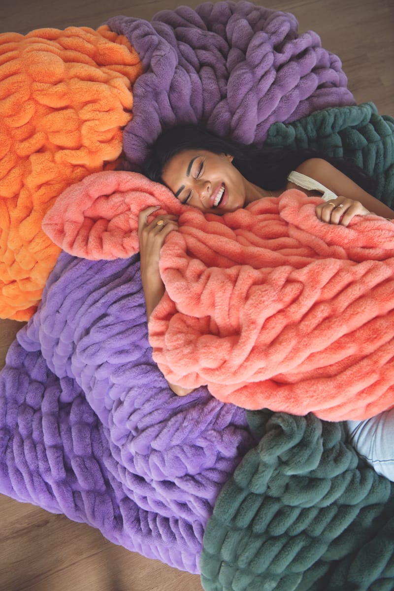 Hugs Alpine Blanket - Image 5