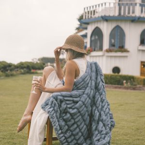 Hugs Sapphire Blanket