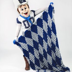 Hugs Dallas Diamond Blanket
