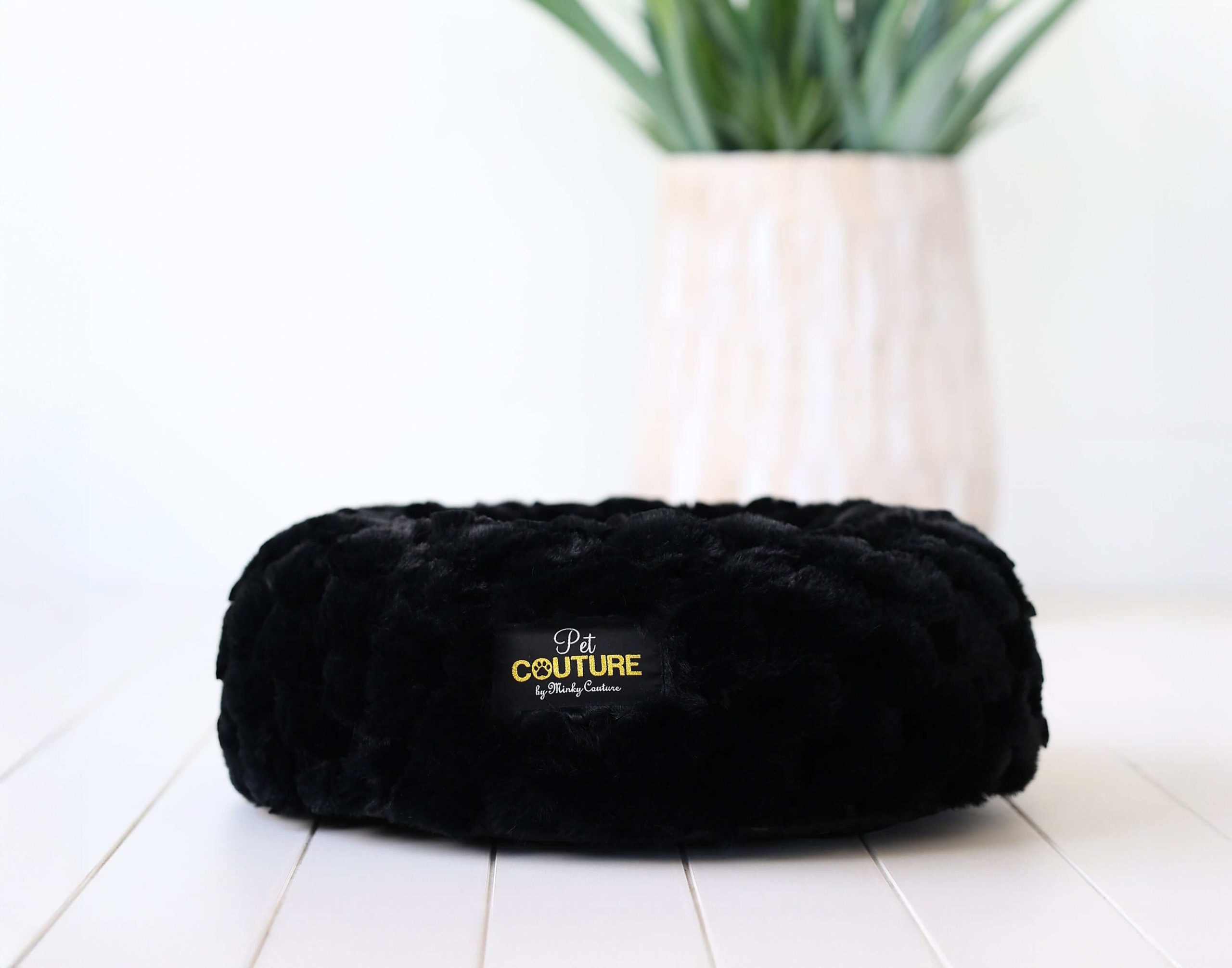 Black Crinkle Pet Bed - Image 5