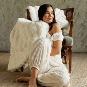 Ultra Sorbet Marshmallow Cream Blanket