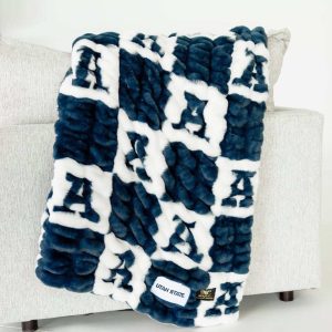 Utah State Aggies Blanket - Hugs